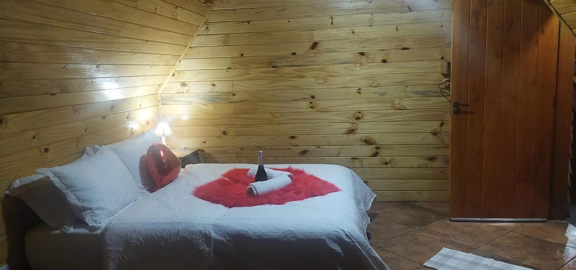 Chale Com Hidromassagem Da Vick Hotel Campos do Jordão Parque de Campismo